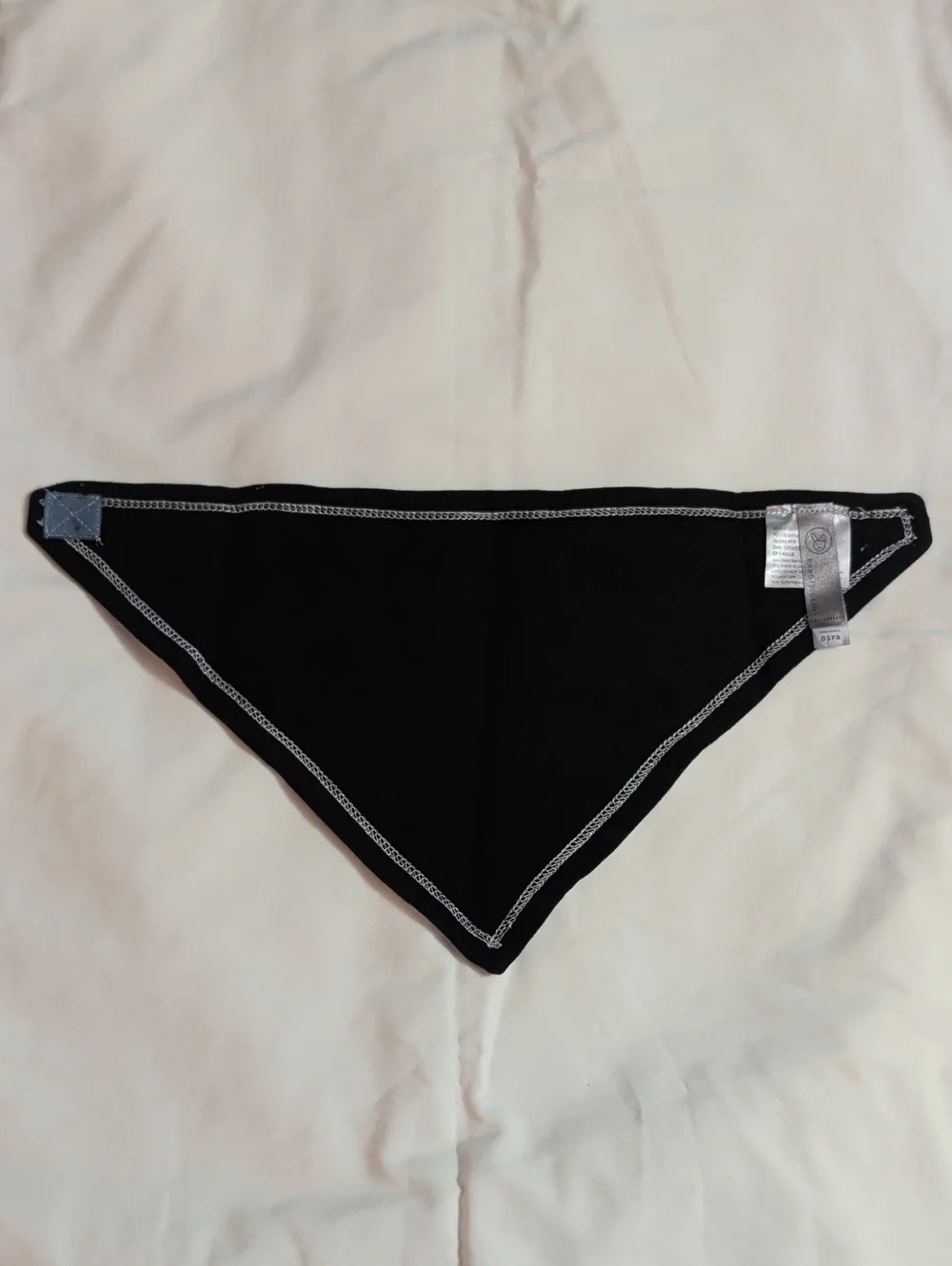 NWOT Tie-Dye Triangle Pet Bandana / Baby Bandaid Bib in Black And Gray